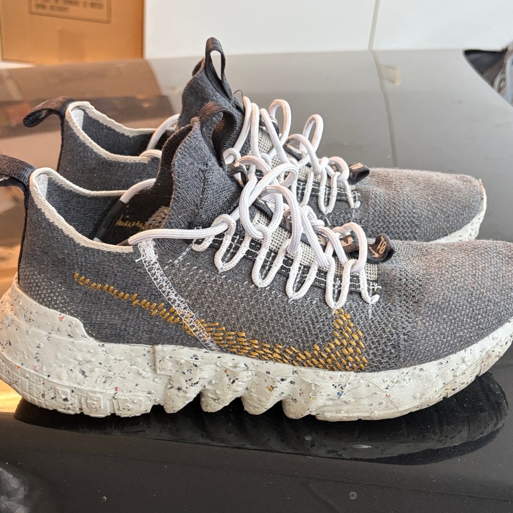 Nike space hippie 1